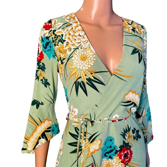 CBR green floral V-neck faux wrap maxi dress size small - Picture 2 of 15